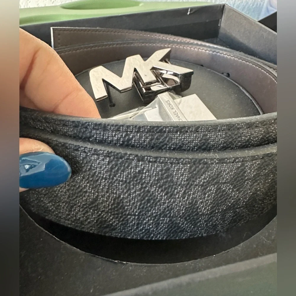 Michael Kors | 4-in-1 Signature Logo Belt Box Set